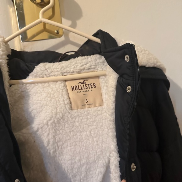 Puffer Jacket Hollister - Picture 5 of 5